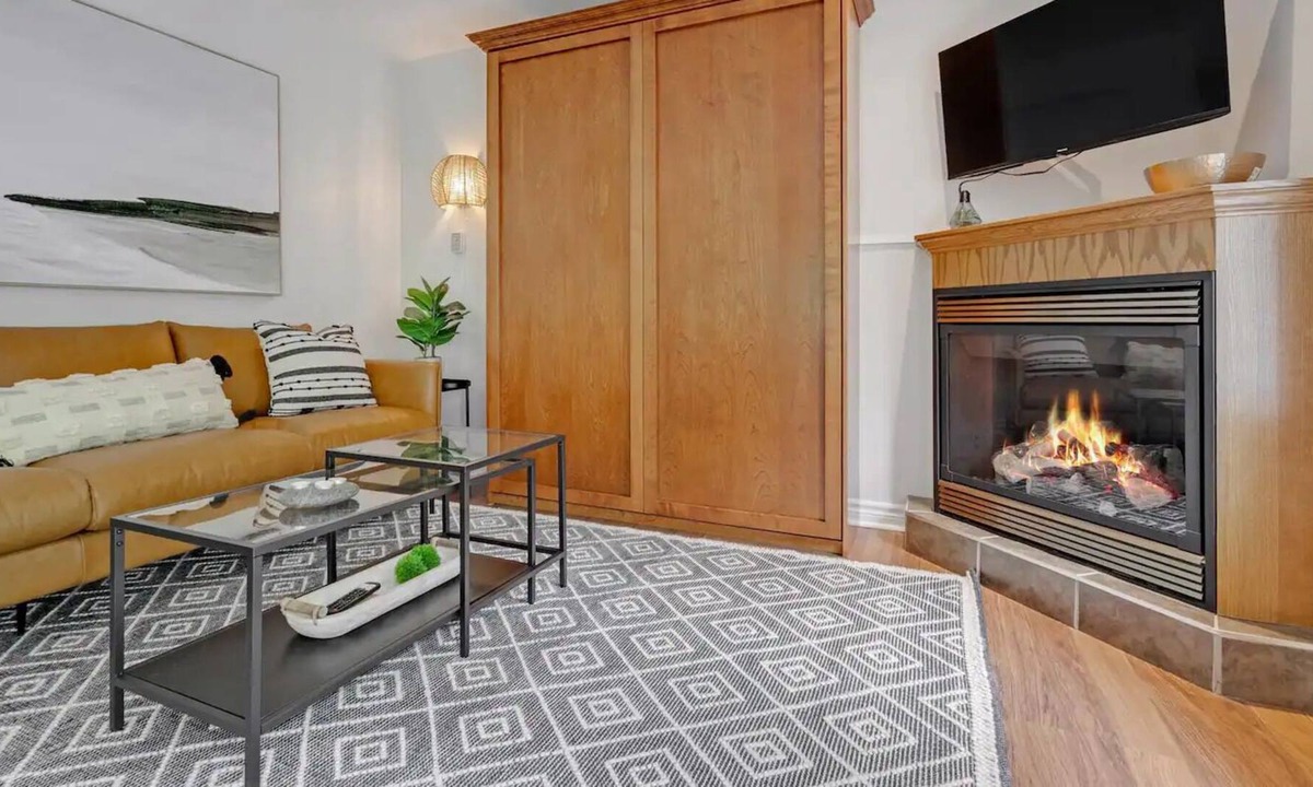 Mont Ste. Marie Condo | Cozy Retreat in Mont. St. Marie - 2 Queen Beds (Pet-Friendly!)