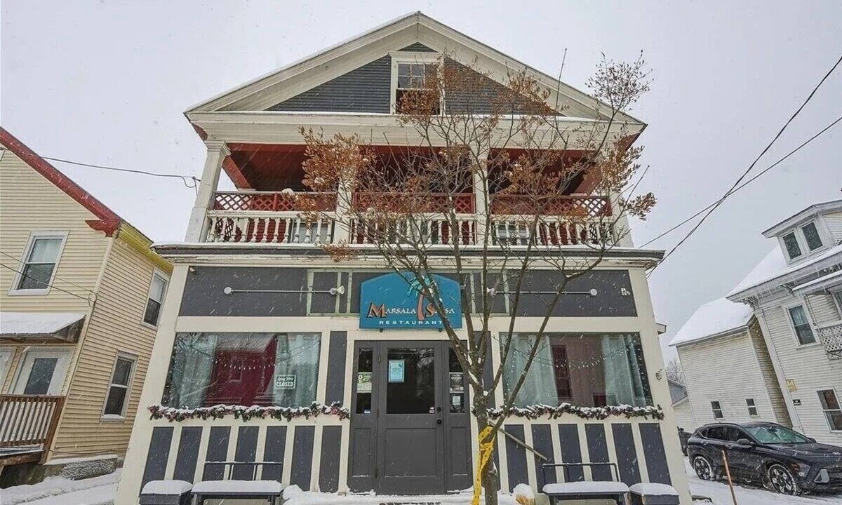 Johnson Apartment | Cozy Retreat - Unit 2 - Close to Smuggs, Stowe, Jay