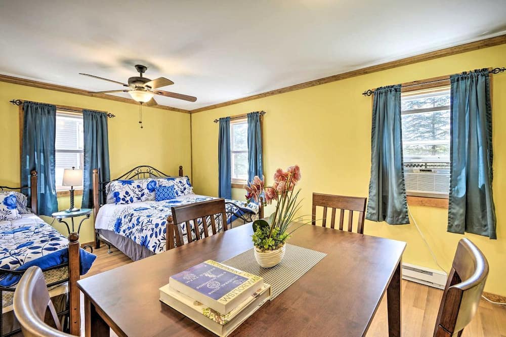 Pleasant Mount House | Cozy Room Rental for a Couples' Getaway in the Poconos, Pennsylvania