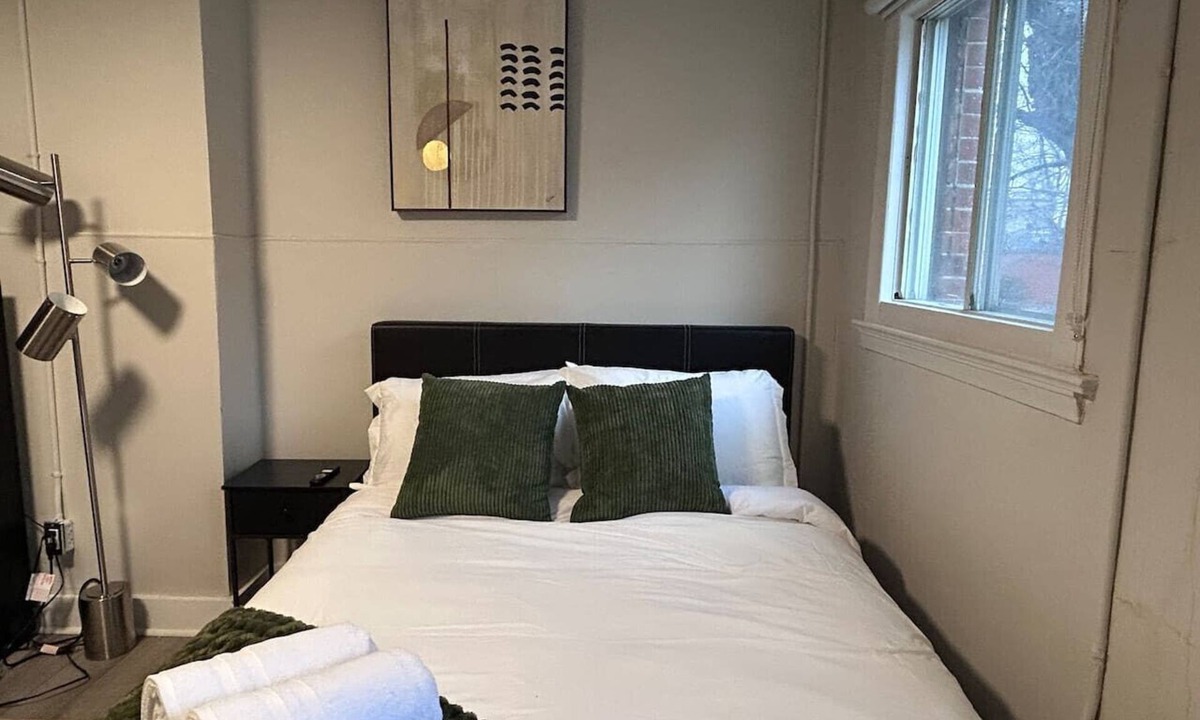 Sandy Hill Apartment | Cozy studio Apt in Sandy Hill – Near U of Ottawa