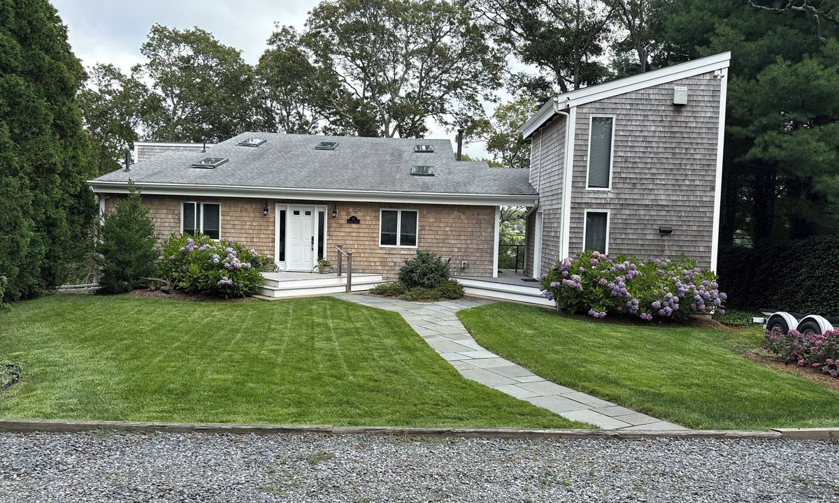 Tisbury Apartment | Cozy studio with water views. AC,WiFi, full kitchen, private entrance and patio.