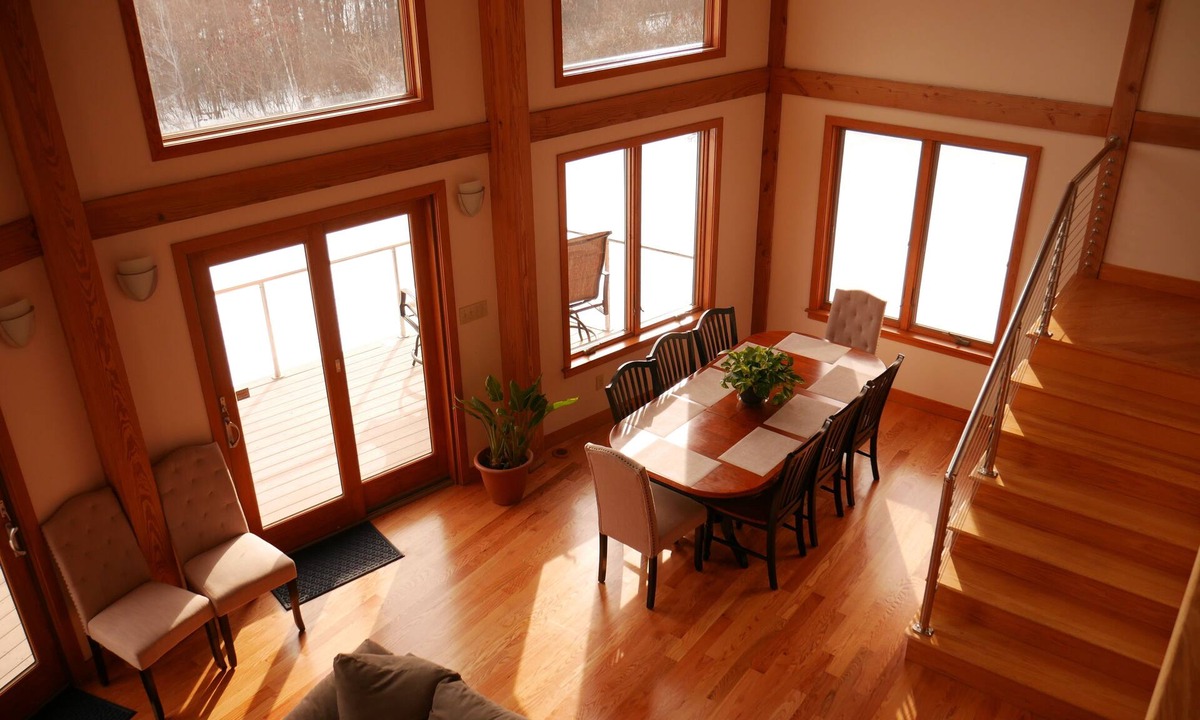 Whately Villa | Cozy Valley View Post & Beam Villa!