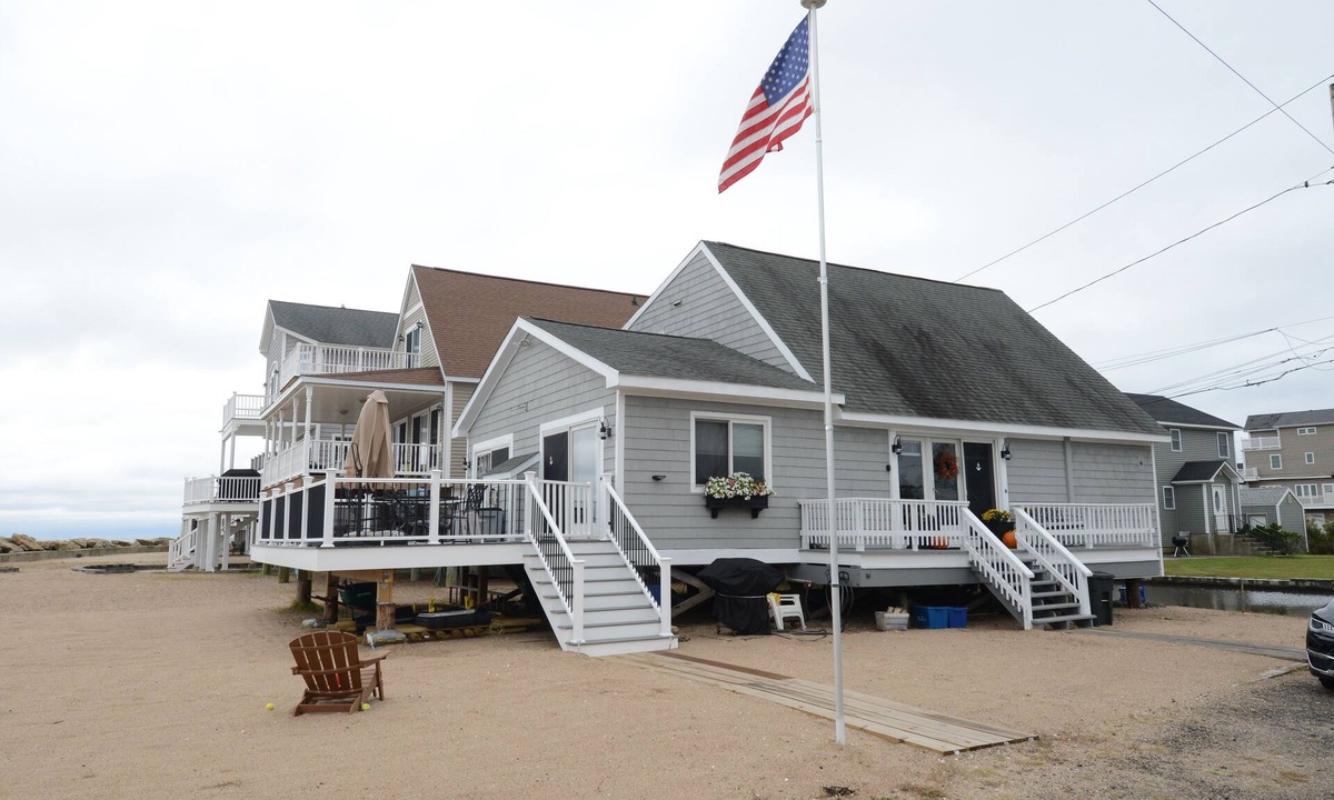Morgan Point House | Cozy, year round beach cottage just steps to the water