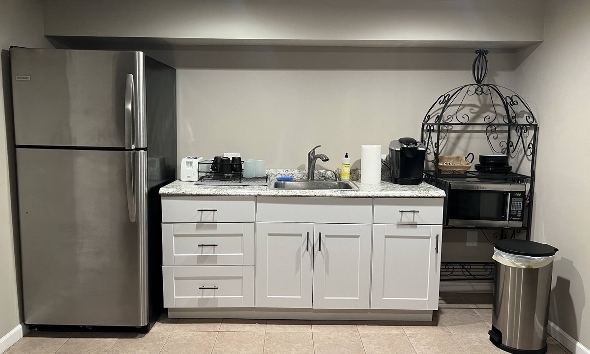 Elwood Apartment | CURRENTLY UNAVAILABLE