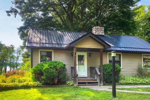 Westford House | Custom-Built Lakefront Cottage w/Spacious Yard!