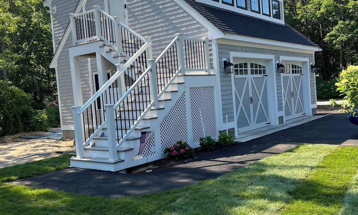 Little Neck Bay House | Cute, cozy and newly built bungalow on private street awaits your Capecod visit.