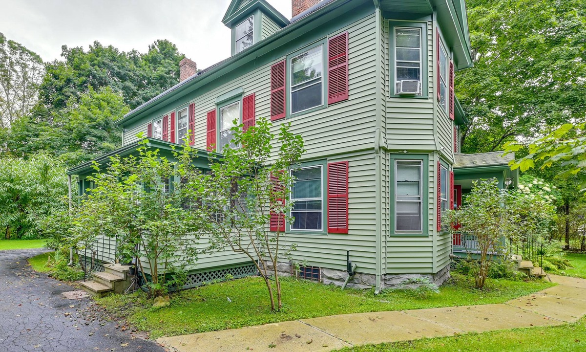 Dalton House | Dalton Vacation Rental Near Hiking & Skiing!