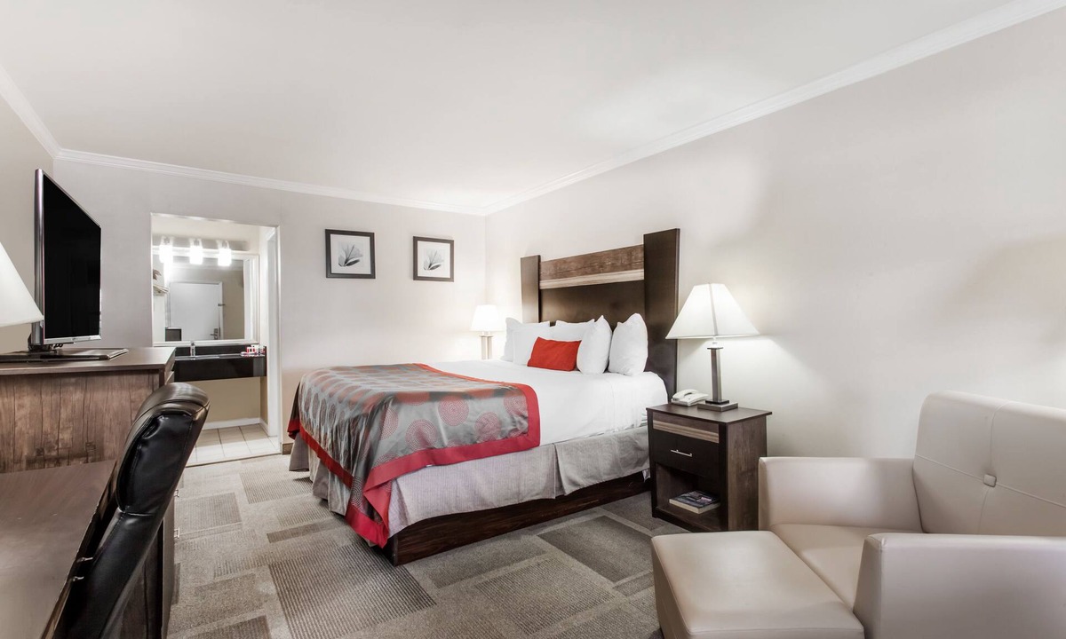 Talleyville Hotel | Days Inn by Wyndham Wilmington/Brandywine
