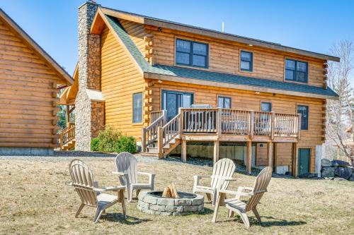 Carroll House | Deck, Grill & Views! Carroll Log Cabin Near Hiking