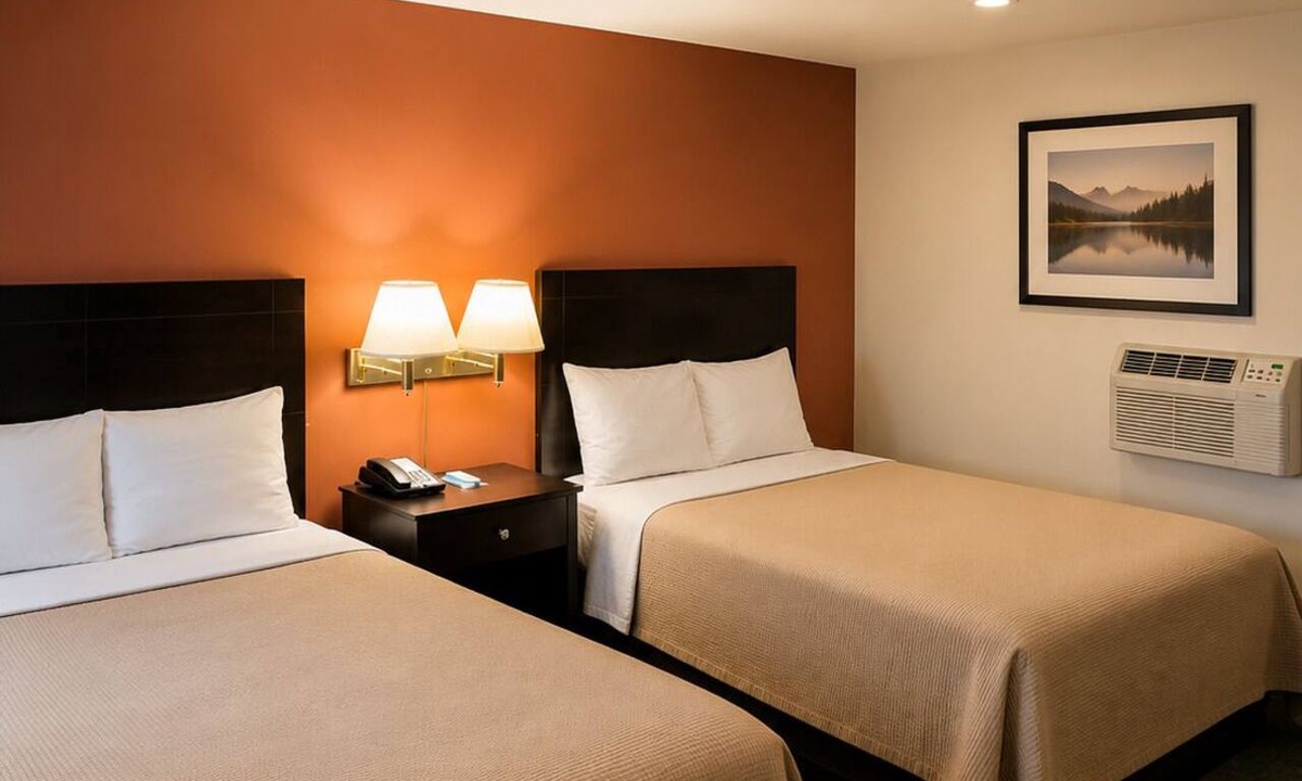 Owego Hotel | Deep Well Motel