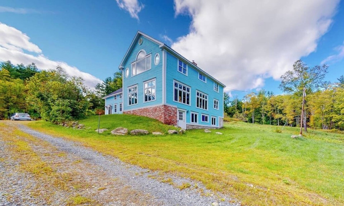 Jamaica House | Delightful updated farmhouse with original features, patio, and & W/D