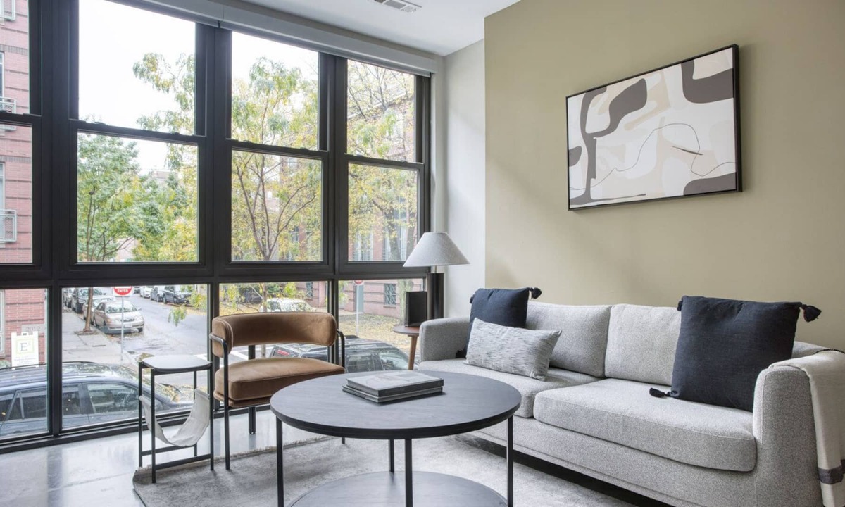 Commonwealth Apartment | Deluxe Allston 1BR w/ Gym & W/D, nr Packards Corner, by Blueground