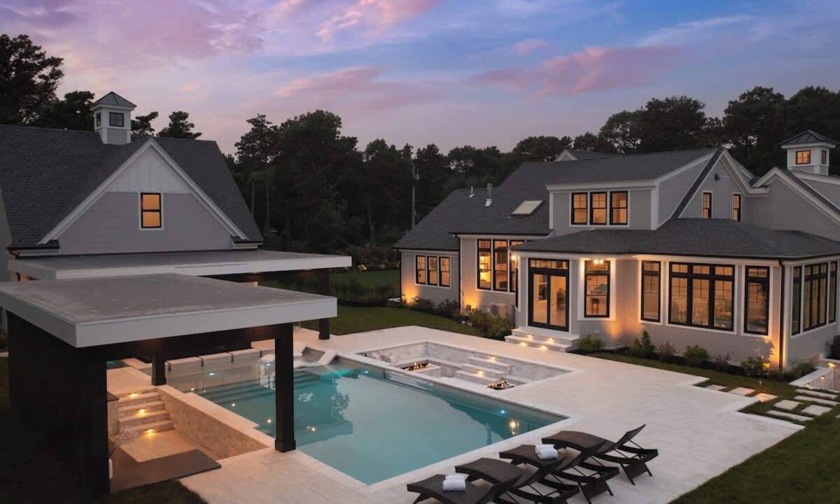 South Dennis House | Dennis Family Oasis: Pool, Hot Tub, & Fire Pit!