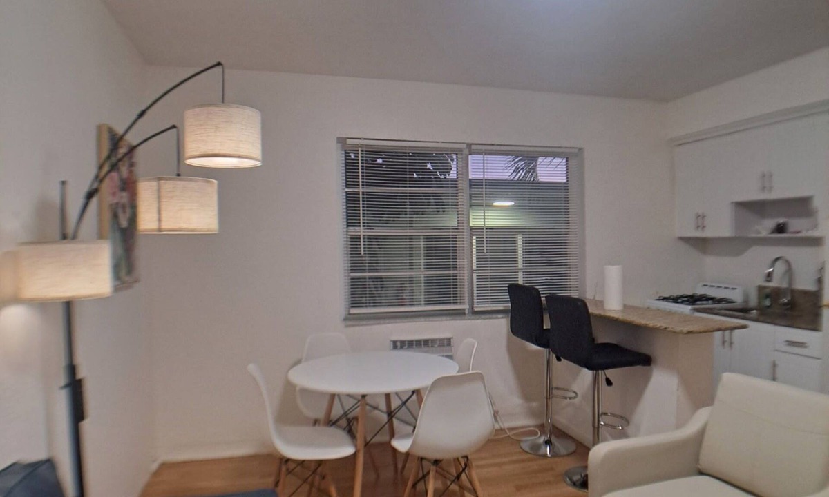 Surfside Apartment | Designed with comfort and relaxation a priority - steps to beach - charming stay
