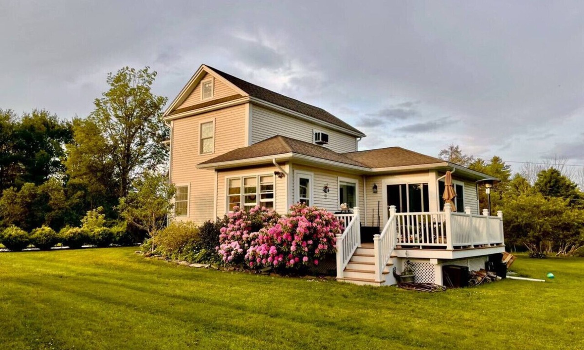 Richmond House | Dharma Grove - Bask in the Light