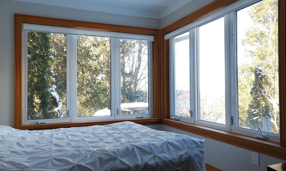 Brock Cottage | Direct Waterfront Cottage to Lake Simcoe w/Hot Tub, Sauna, BBQ Stove, Deck, Dock