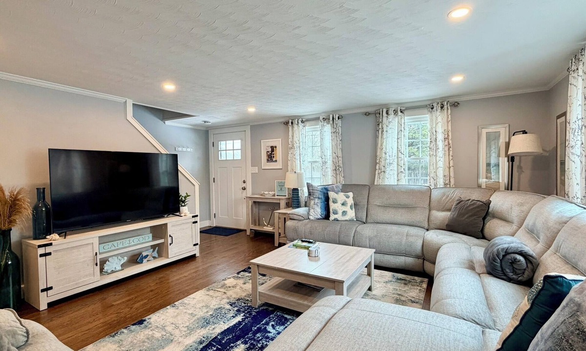 West Yarmouth House | Dog-Friendly 4-bedroom home, close to restaurants and beaches, w. fenced yard.