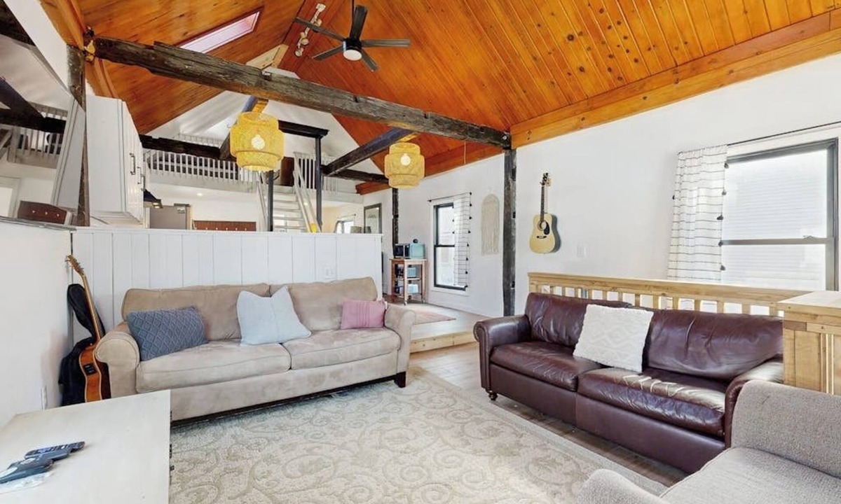 Proctorsville House | Dog-Friendly cottage w/close to Okemo Resort, firepit, bbq, swimming hole, w/d
