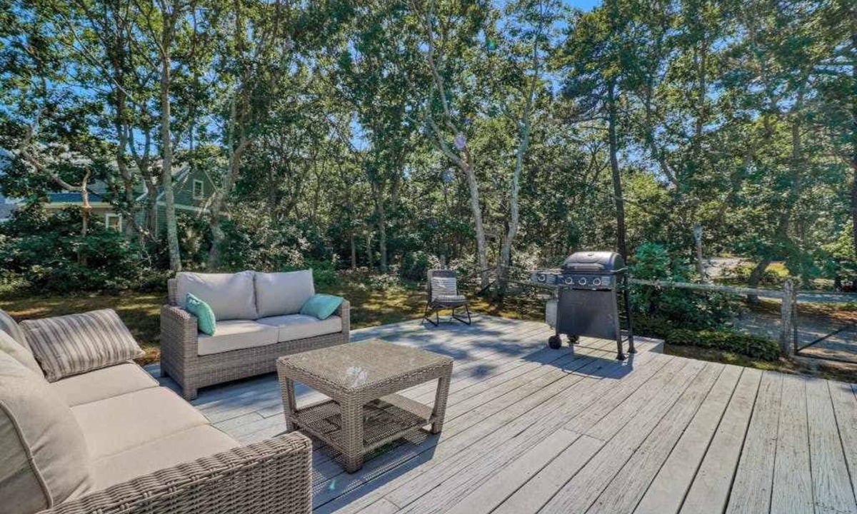 Edgartown House | Dog-friendly home with beautiful deck & AC - close to 3 towns & great beaches