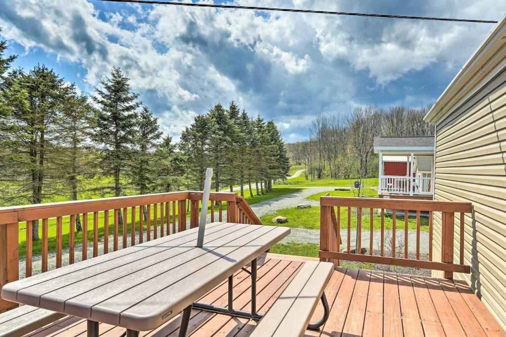 Pleasant Mount House | Dosanko Cottage & Brandenburger Suite At Equestrian House