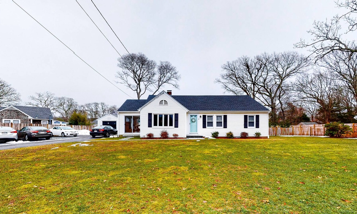 Falmouth Heights House | Downtown & beach home w/WiFi, W/D, home office + dog-friendly yard & firepit