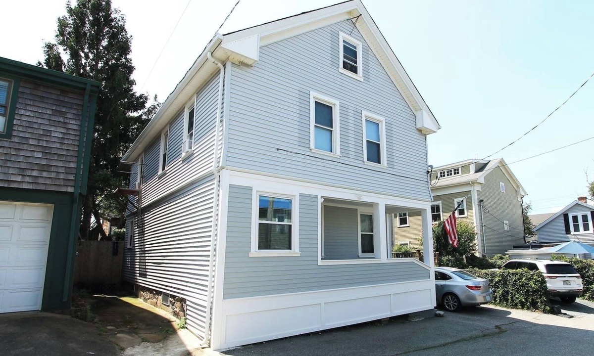 Yachting Village House | Downtown Charming Retreat Newport