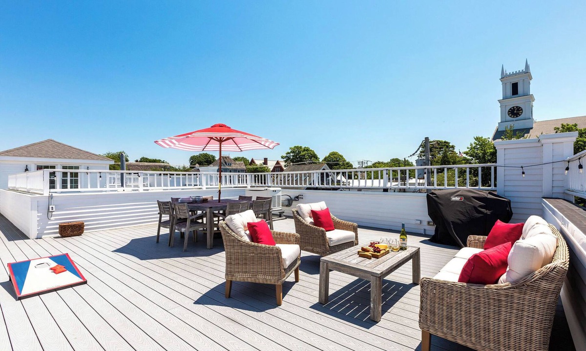 Chatham Condo | Downtown Chatham Luxurious & Spacious Condo w/Roof Deck - Close to Oyster Pond