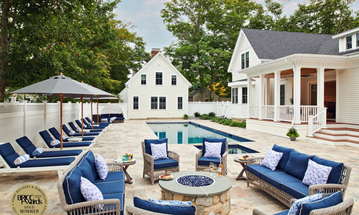 Chatham House | Downtown Chatham Luxury 9 BR Home with Heated Pool. Pets welcome!