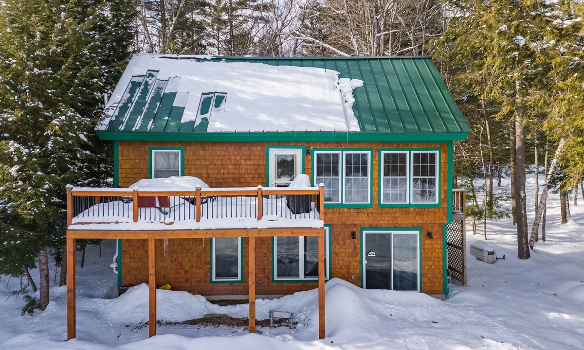 Bridgton House | Dream Lakefront Modern Cabin
