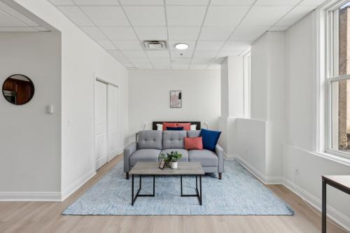 Central Business District Apartment | East 225 I Modern Studio in Downtown Rochester