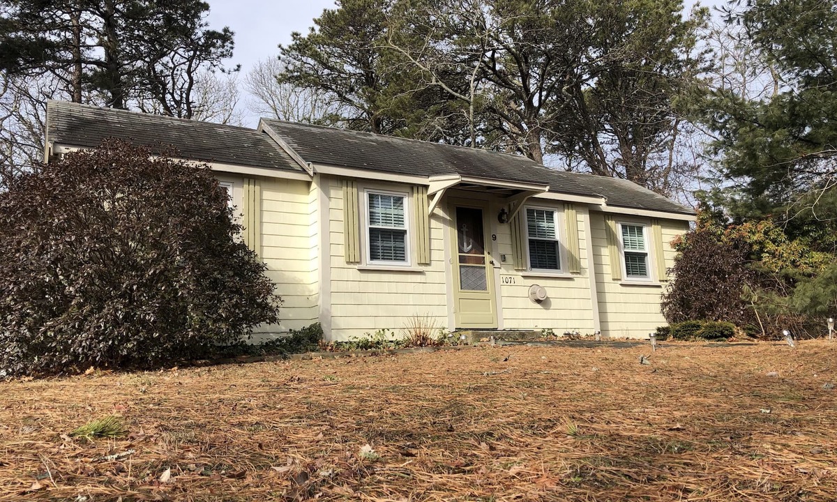 Eastham Cottage | Eastham Cottage with AC and Private Back Yard (2217)