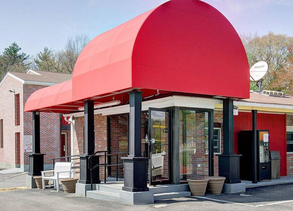 Sharon Hotel | Econo Lodge Sharon