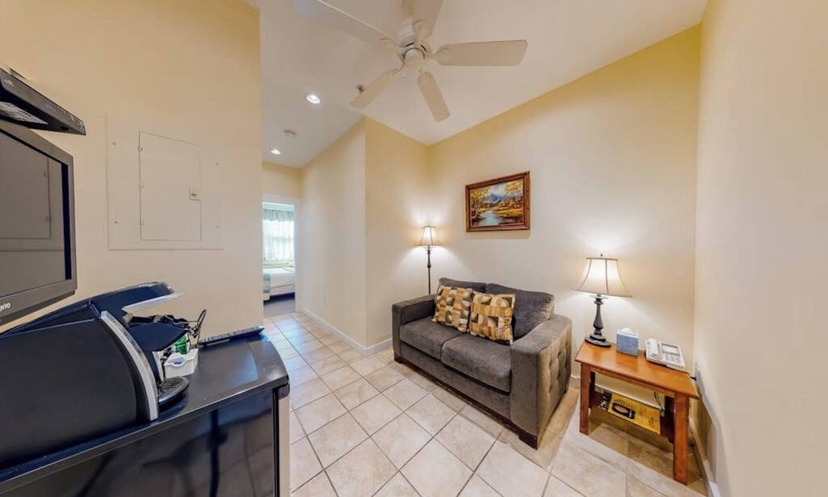 Northeast Harbor House | Efficient Getaway with Free WiFi - Close to Acadia National Park