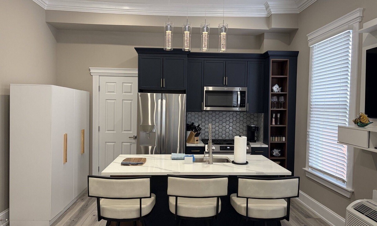 Asbury Park Apartment | Elegant Apartment in Asbury Park Mansion - Central Location near Stone Pony