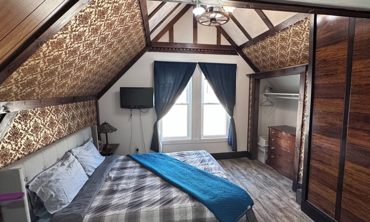 Malden Apartment | Elegant Studio Near Boston