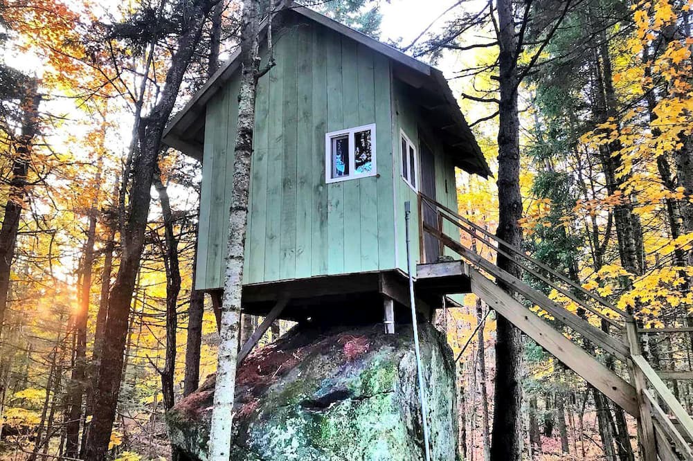 Hopkinton Cabin | Enchanting Adirondack Cabin in the Treetops