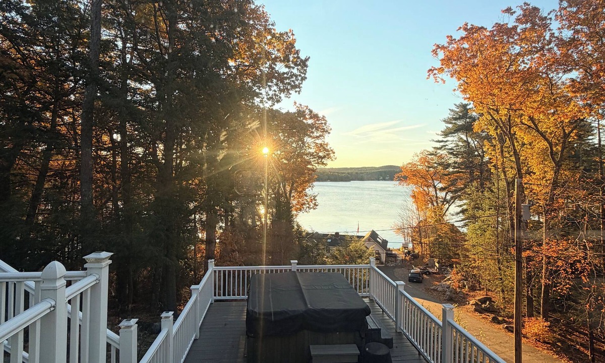 Alton Bay House | Enchanting Alton Bay~Lake Winnipesaukee Retreat Amazing Views & Hot Tub