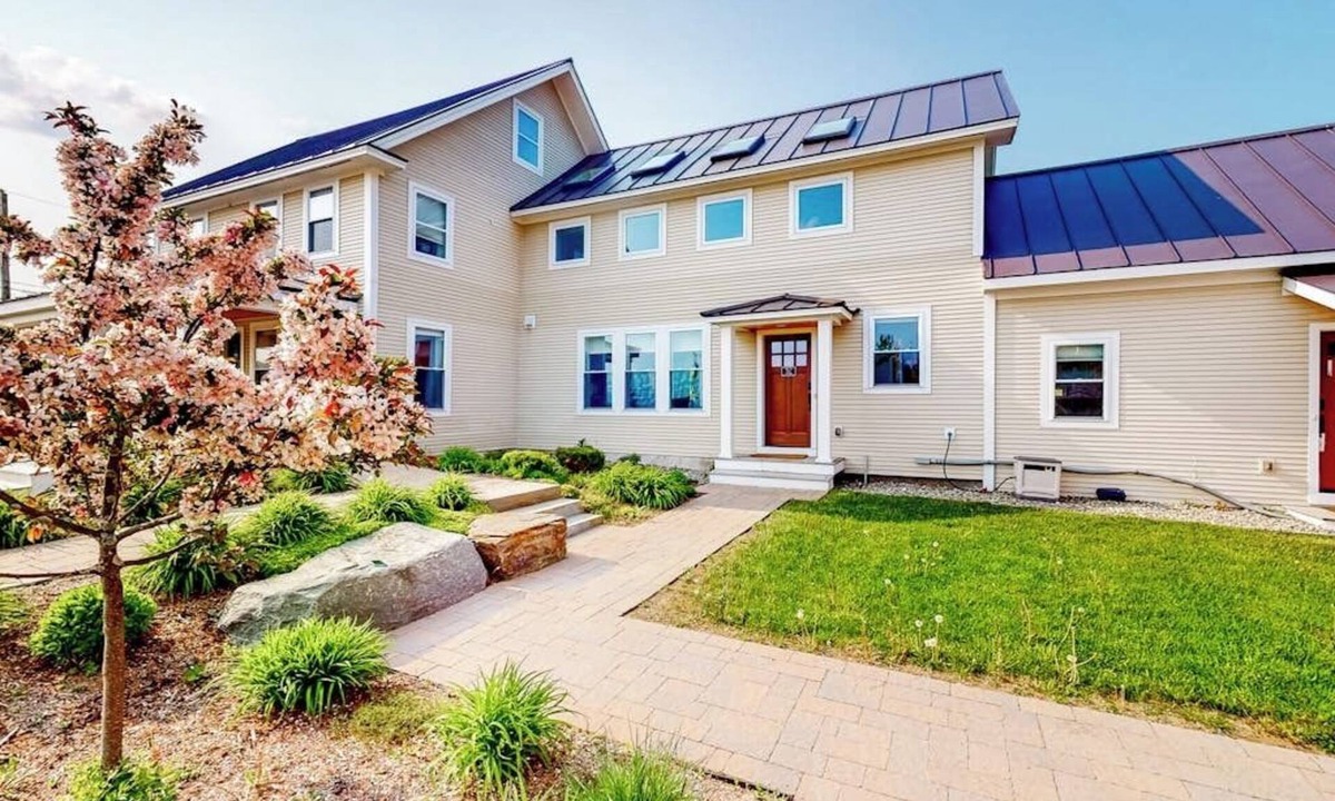 Waterbury Center House | Enchanting farmhouse with a hot tub, grill, children's items, & mountain views