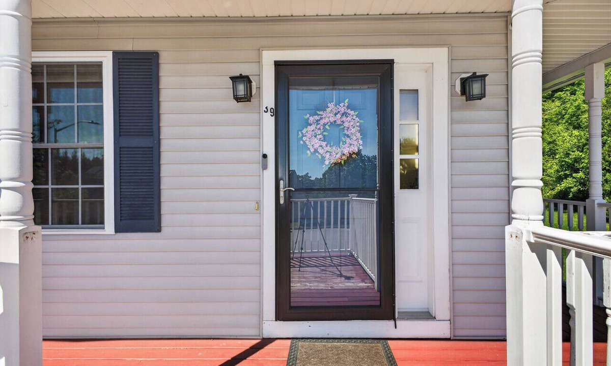 Indian Hill House | Enjoyable 4-bedroom house with AC in charming Worcester