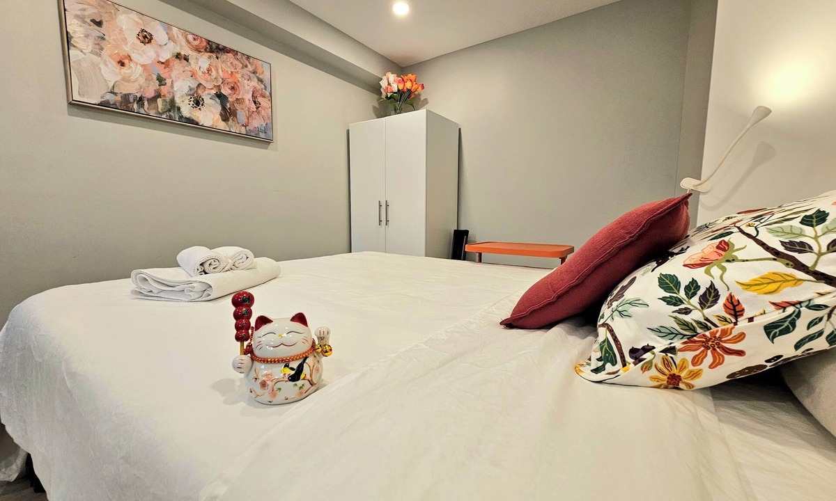 Richmond Hill Apartment | Entire Basement Suite, Private Entrance, Quiet, Clean & Comfortable