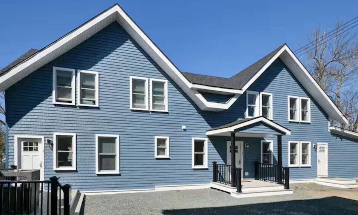 Bar Harbor Apartment | Entire Downtown House -Four - Two bedroom suits