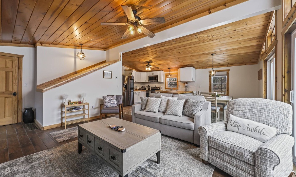 Lake Luzerne House | Entire Main House w/Hot Tub | Separate from Basement Apt | No Shared Spaces