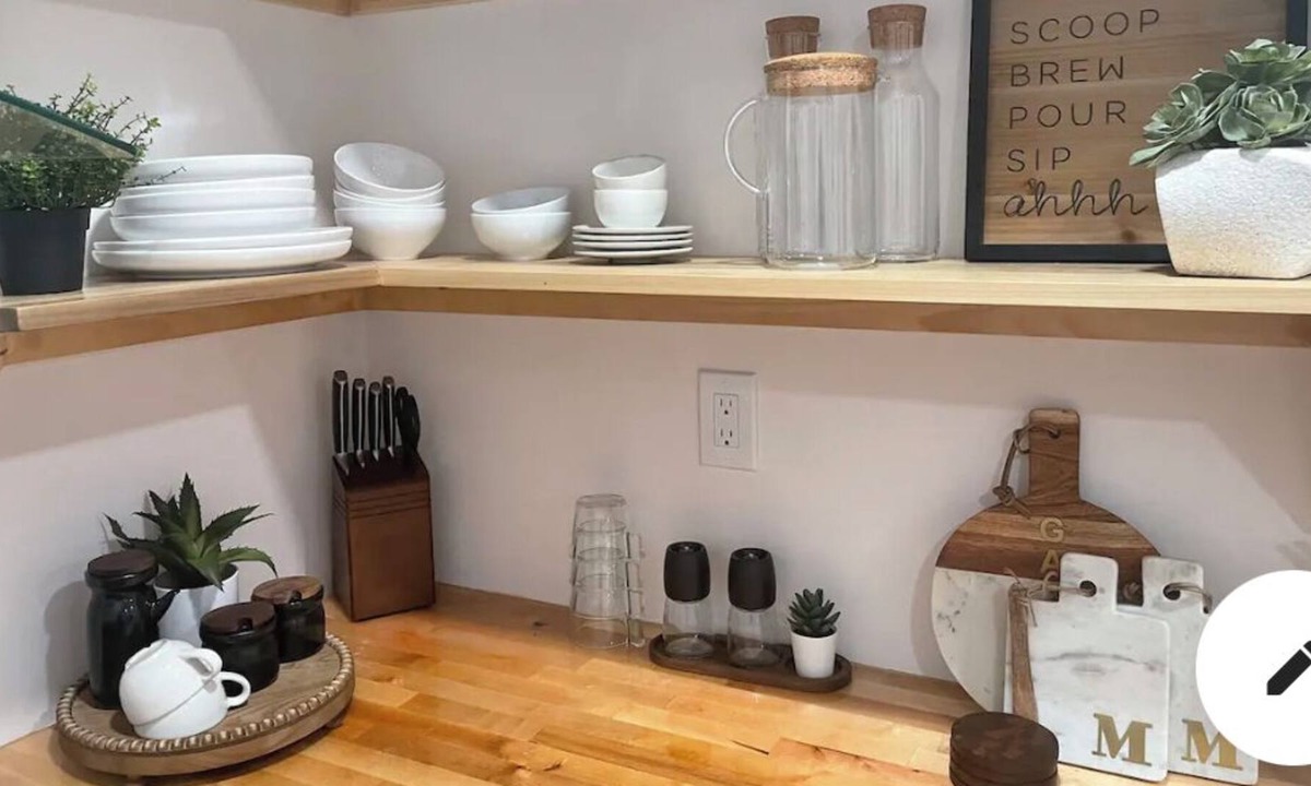 Northeast Yonkers Cabin | "Escape the City Bustle: Tranquil Cabin Retreat Just Outside NYC"