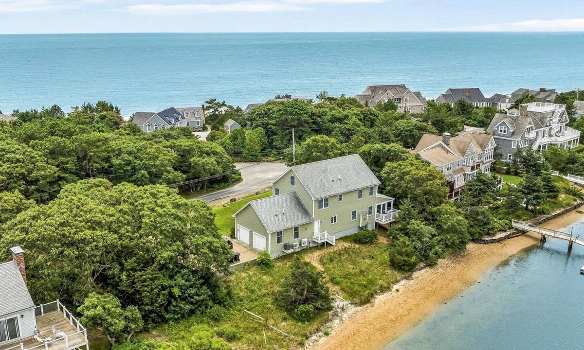 West Yarmouth House | Exclusive Gated Great Island on Nantucket Sound (1783)