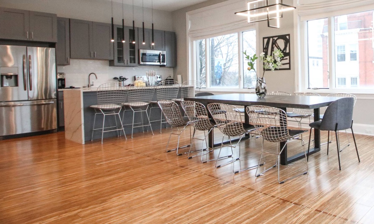 Powelton Village House | Fabulously Bright Loft/A+ Location/4B+3.5B/Sleep13 + Garage parking 1 car.