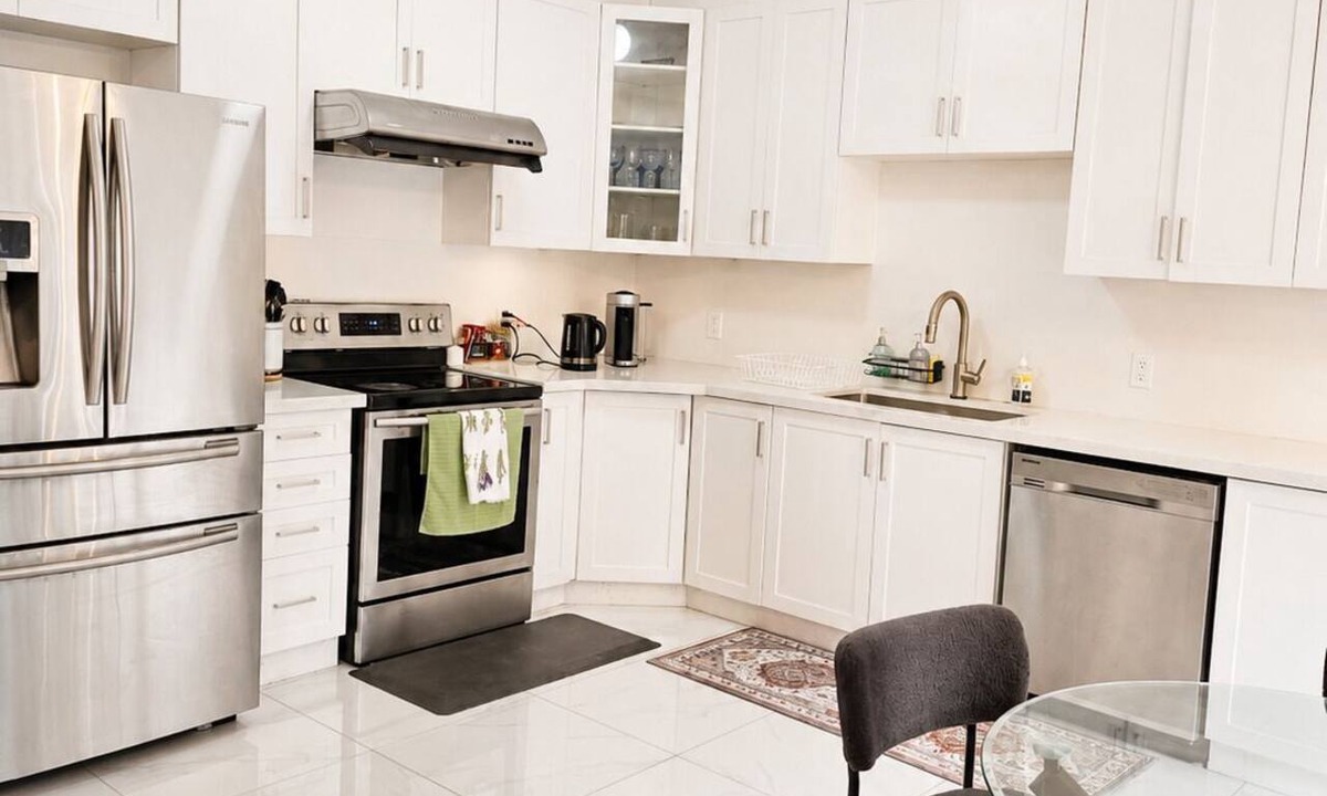 Scarborough House | Family Friendly 4 BR 3 Bath Home near Toronto