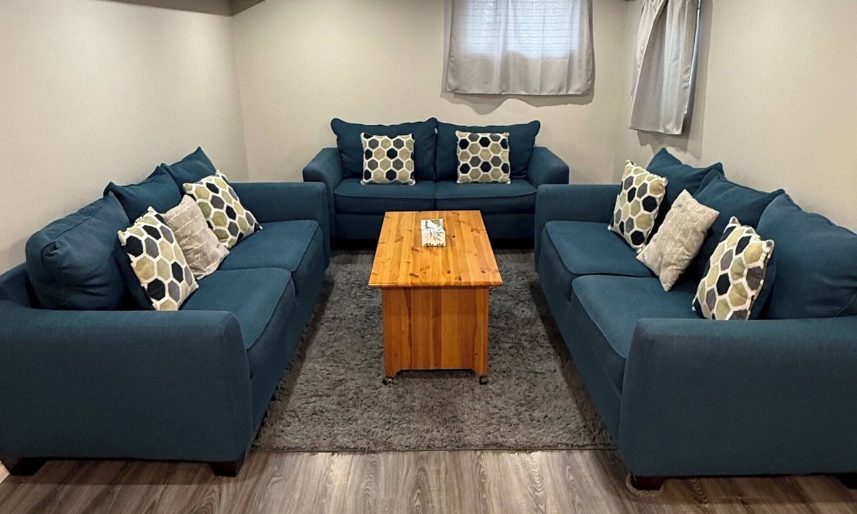 Niagara Falls House | Family-Friendly 2BR – Close to all Niagara Falls Attractions