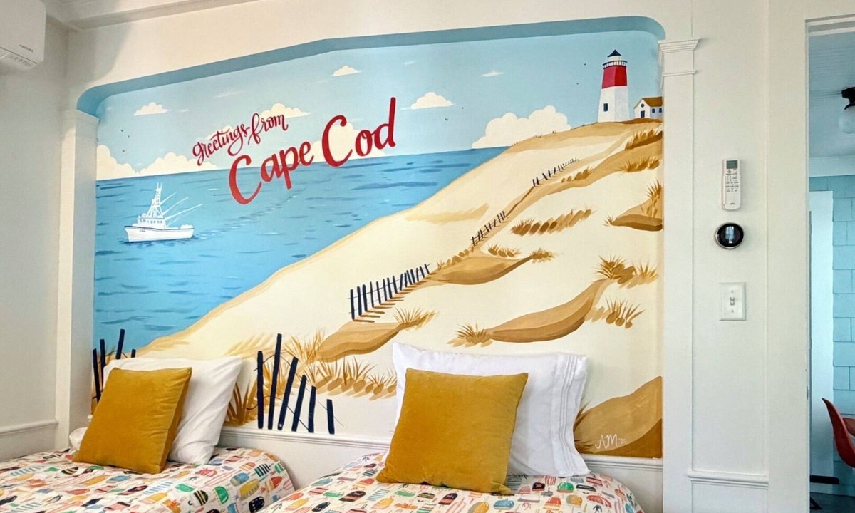 Northwest Harwich House | Family Friendly Cape Cod Beach House: 3 min. walk to Earle Rd Beach