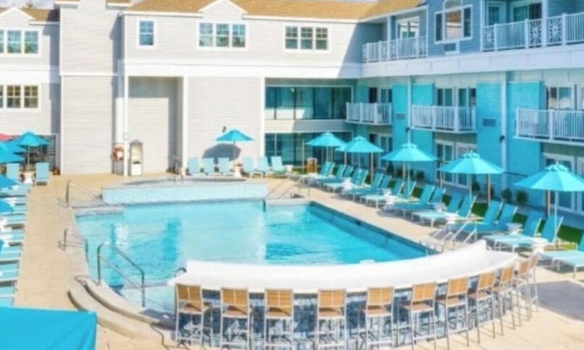 Hyannis Resort | Family Fun- SPECIAL RATE - 395 per night - Waterpark passes- July 24 - July 31!