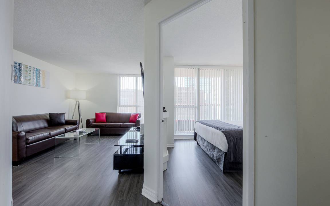 Bay Street Corridor Apartment | Family Size Massive 2 Bedroom 2 Bathroom Bay St Condo walk to Sick Kids Hospital
